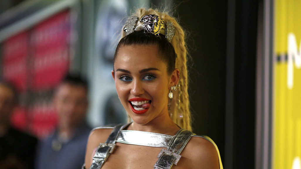 Miley Cyrus Se Define Como «pansexual